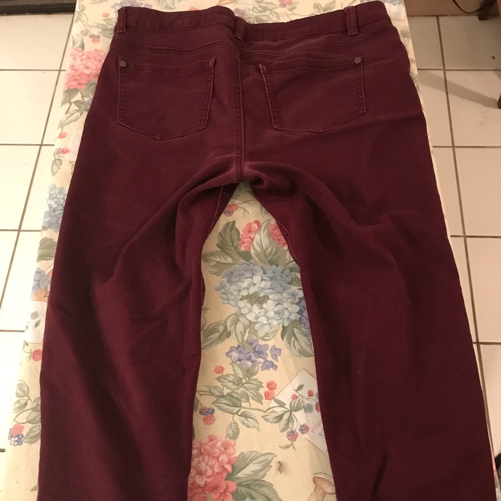 Tinseltown burgundy jeans
